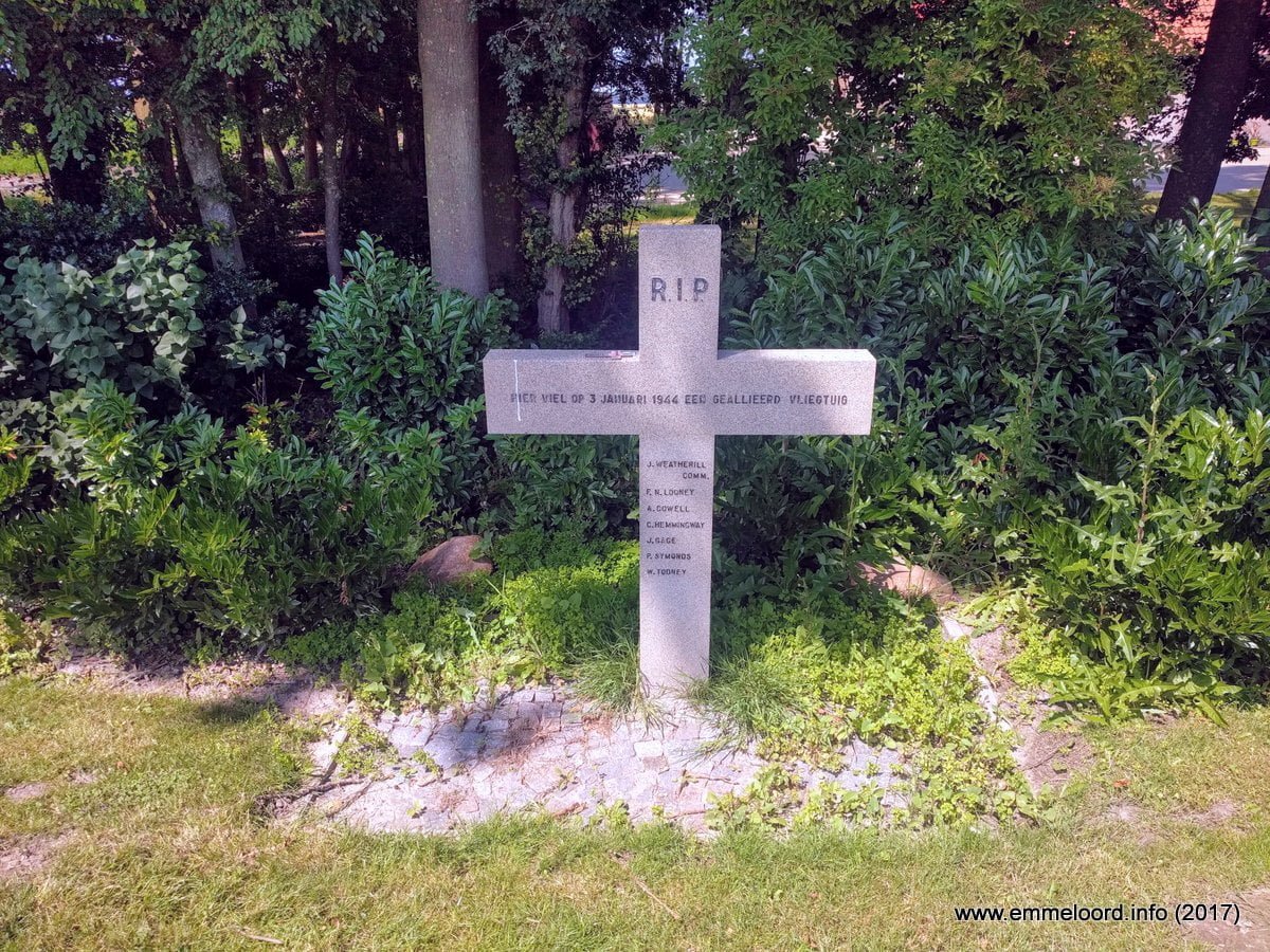 Monument voor geallieerde vliegers - Lindeweg Noordoostpolder