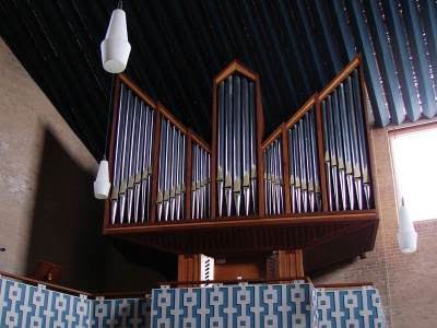 Creil_Ontmoetingskerk-vlakje.jpg