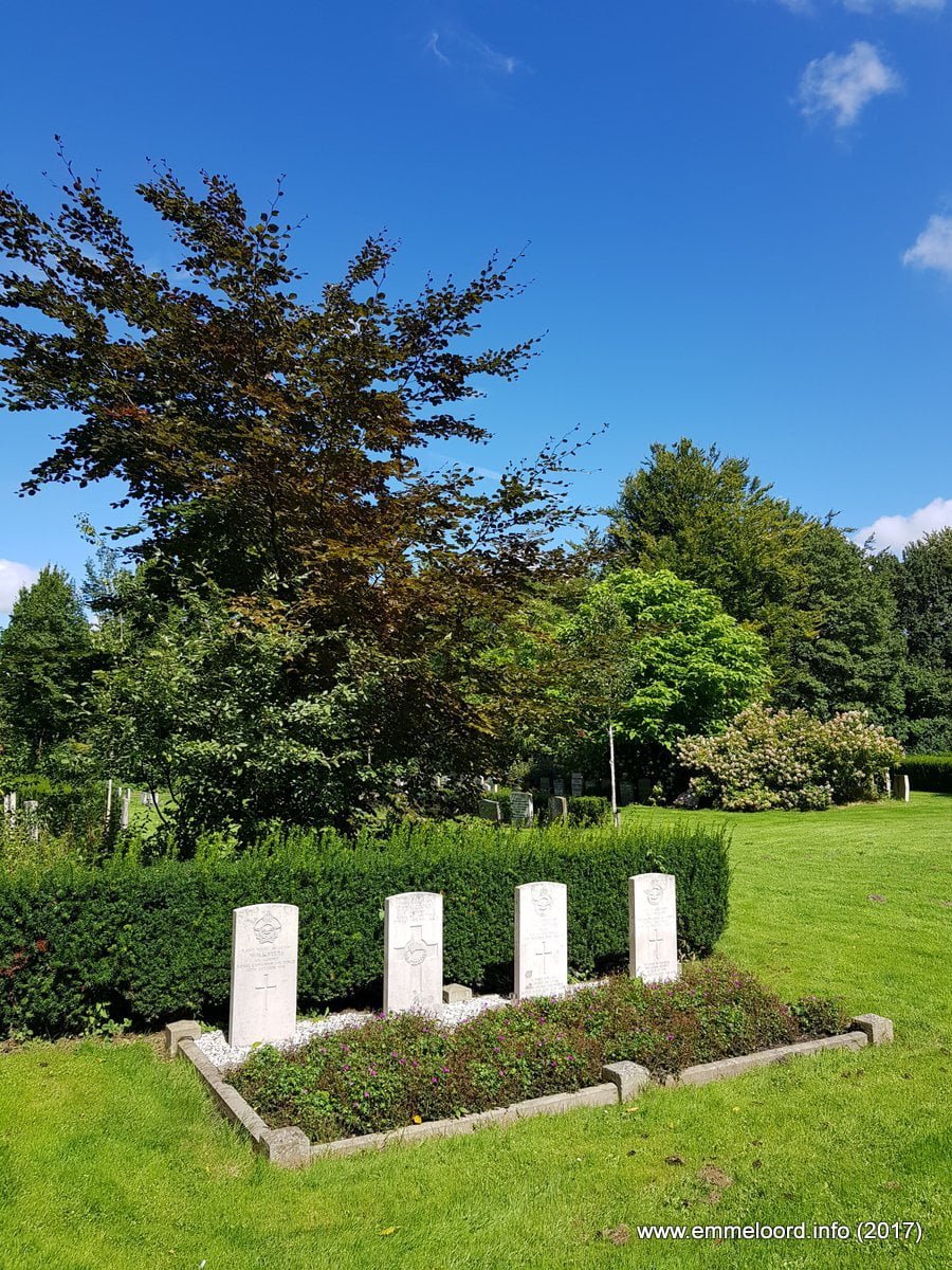 Erehof-Emmeloord.jpg