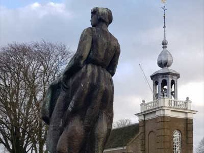 Vissersmonument-achterkant